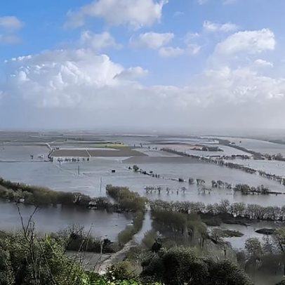 Cheias no Tejo forçam evacuação de zonas ribeirinhas em Santarém