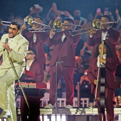 Bad Bunny atrai público latino em disputa nos Grammys