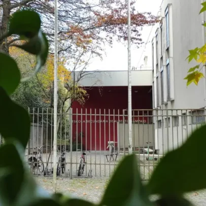 Escola em Braga afasta trabalhador por prática sexual diante de alunos e denuncia MP