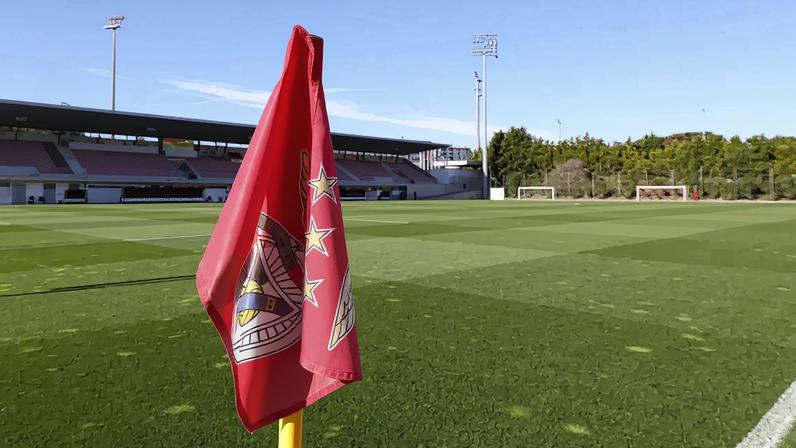 O antigo ministro da Cultura e da Educação francês Jack Lang com Jeffrey Epstein