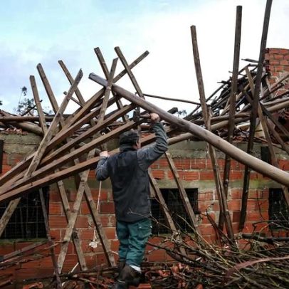 Aldeia de Ourém ainda luta por telhas, luz e descanso básico