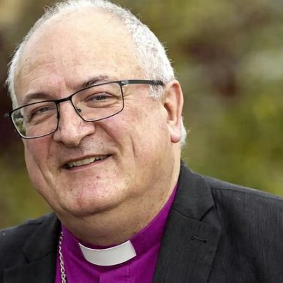 Bispo da Igreja Anglicana detido no Reino Unido por alegadas agressões