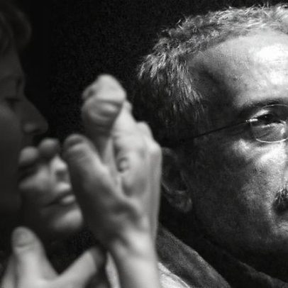 Morreu António Casimiro, cenógrafo e figurinista; ministra lamenta criador