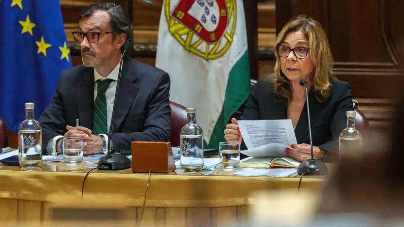 Ministra Ana Paula Martins no parlamento