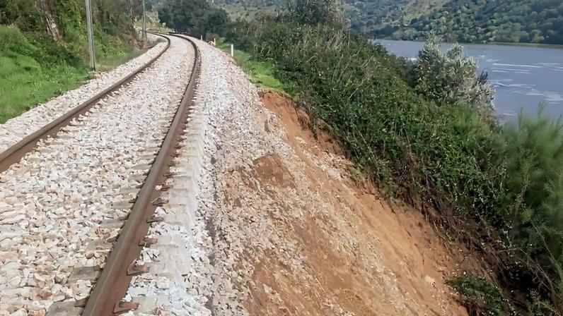 Associação apela ao Governo para criar condições para a retoma de comboios na Beira Baixa