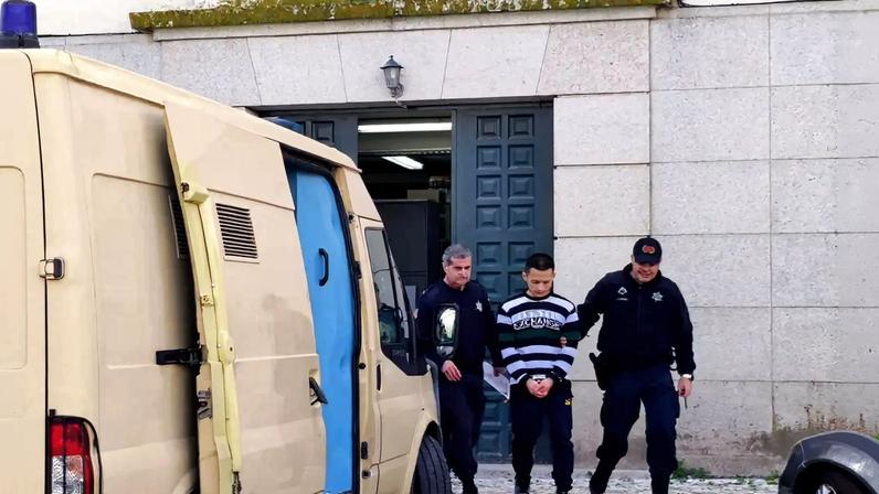 Arguido está preso preventivamente