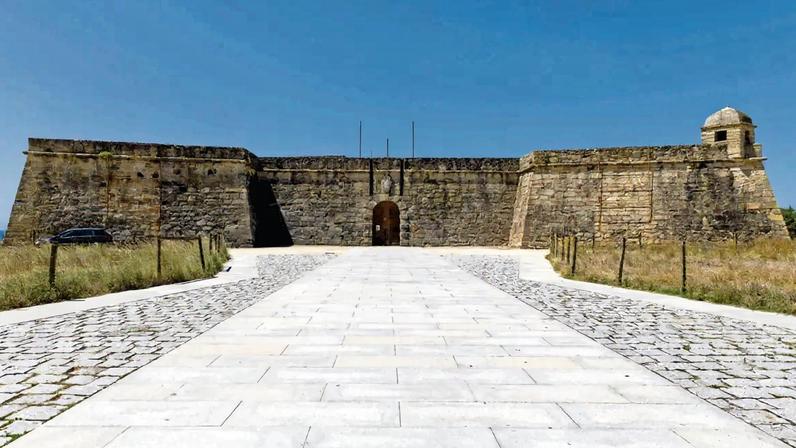 Edifício emblemático do concelho de Vila do Conde está a degradar-se