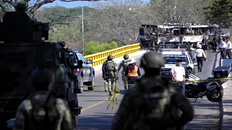 Morte do traficante de droga "El Mencho" desencadeou uma onda de violência no México