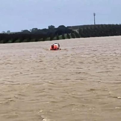 Onze pessoas retiradas de barco no hotel Vila Galé em Beja