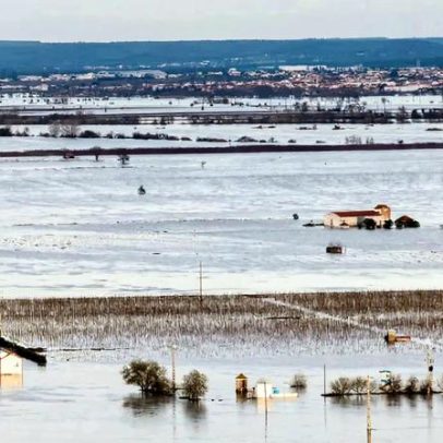 Tempestade Marta chega a Portugal entre Sines e Lisboa; rios em alerta
