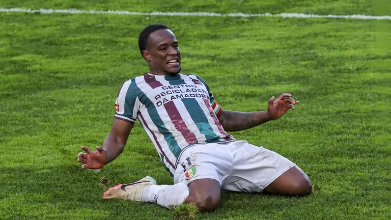 Jovane Cabral marcou o tento solitário de cabeça