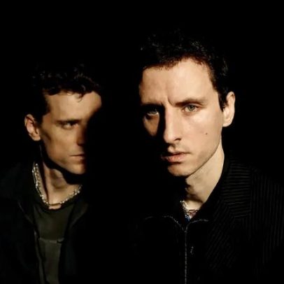 These New Puritans: entre génio, experimentalismo e o fado