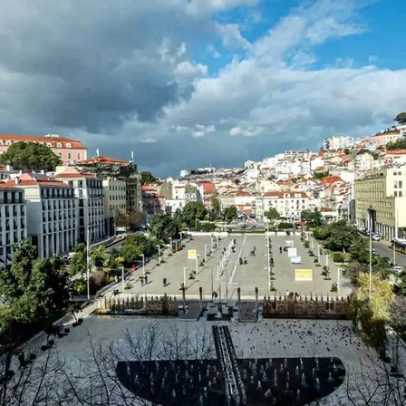 Mãe sem-abrigo dá à luz numa tenda no Martim Moniz