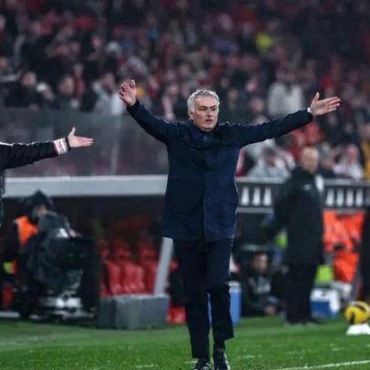 Mourinho afirma que árbitro criou problemas para a equipa