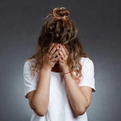 Depressão pode elevar risco de dores menstruais
