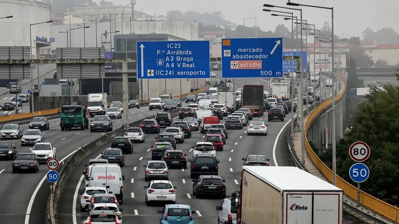 Guarda-redes espanhol está há sete temporadas nos azuis e brancos