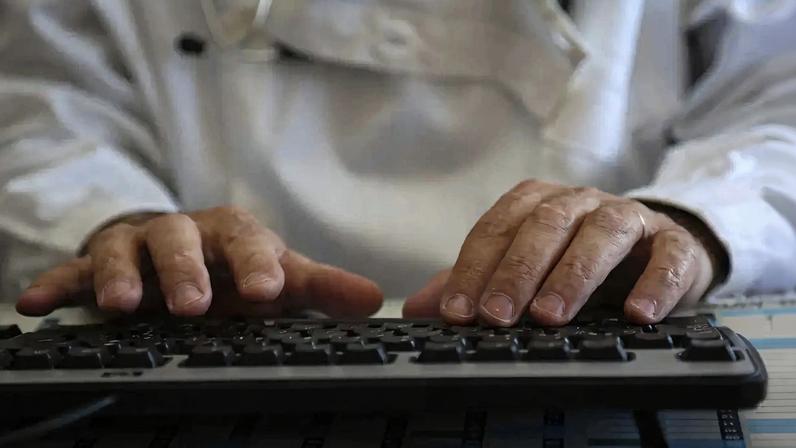 Ordem dos Médicos pediu "coragem política" para mudar o serviço de urgência