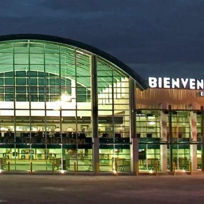 EUA usam laser contra balão a pensar ser drone de cartel; Texas encerra espaço aéreo