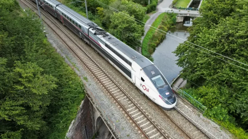 O Governo galego reavaliou os prazos de execução da ligação ferroviária de alta velocidade entre Vigo e o Porto