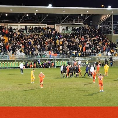 Otamendi e Benfica questionaram Godinho após Tondela; Mourinho afastou-os