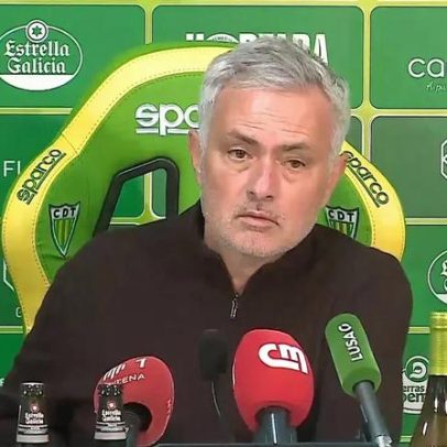 Mourinho afirma que Pavlidis não caiu no maior penálti que estava por marcar