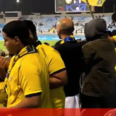 Apoiantes do Al Nassrclamam por Cristiano Ronaldo no dérbi de Riade
