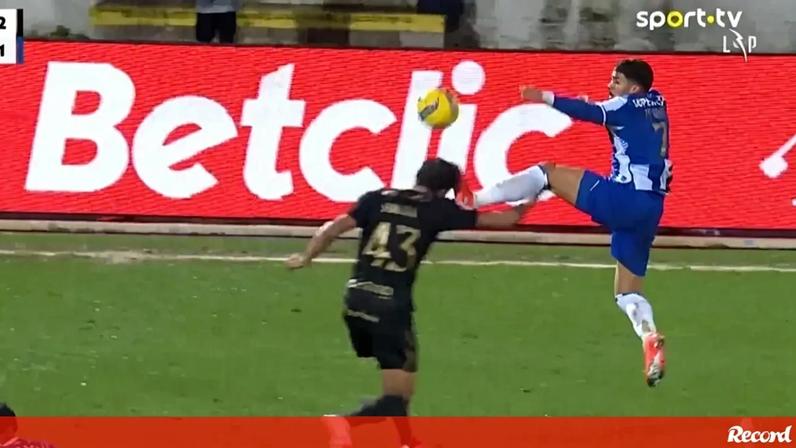 FC Porto vai à luta para ter William Gomes na Choupana: recurso segue para o TAD