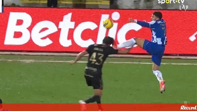 William Gomes viu o castigo suspenso e foi a jogo com o Nacional: conheça a defesa do extremo