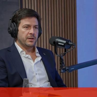 Políticos portugueses como jogadores de trinco a central nas distritais