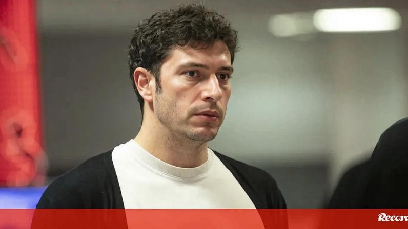 De visita ao Record, Diogo Branquinho revelou que os Heróis do Mar já estão a pensar em Los Angeles'2028