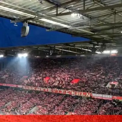 Adeptos do Colónia lotam estádio para ver jogo de sub-19 na Youth League