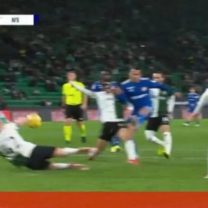 AVS reduz penálti em Alvalade após ver VAR e marcar braço de Hjulmand