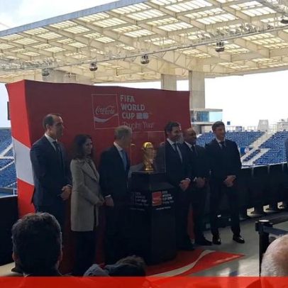 Roberto Carlos quer Brasil campeão do mundo, mas recorda fotos de 2002