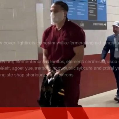 Craque dos Patriots chega ao Super Bowl acorrentado em protesto contra Trump