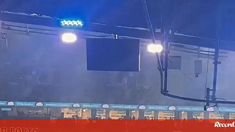 Adeptos do Sporting queixam-se de colunas que abafam cânticos
