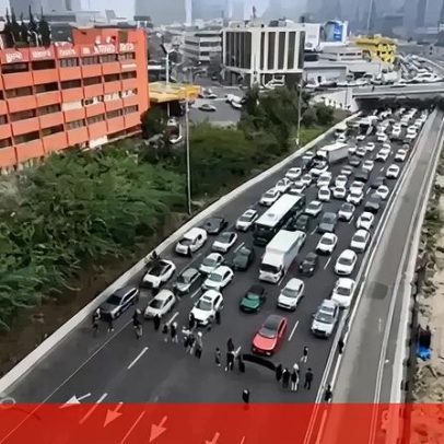 Ativistas bloqueiam autoestrada em Telavive durante protesto