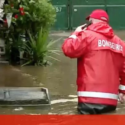 Bombeiro de Avintes caminha com água à cintura após transbordo do rio Febros