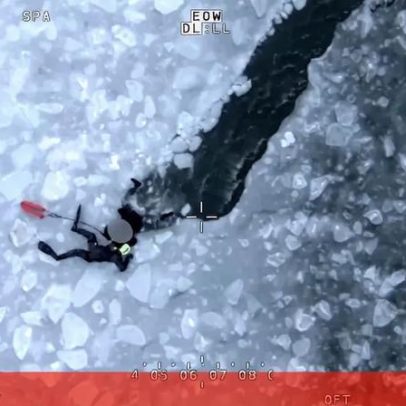 Três resgatados após ficarem presos em águas congeladas em Nova Iorque