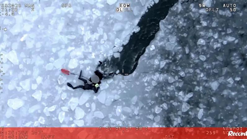 Três pessoas resgatadas após ficarem presas em águas congeladas em Nova Iorque