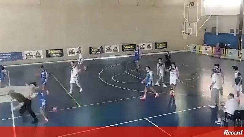 «Vai matá-lo»: árbitro agredido por jogador durante um jogo de basquetebol em Espanha