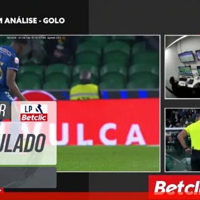 Famalicão adiantou-se, golo anulado após revisão do VAR em Alvalade