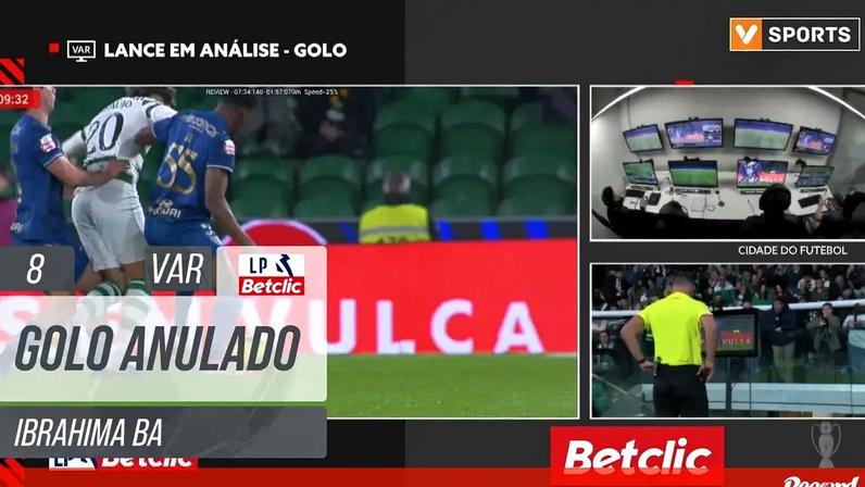 Polémica em Alvalade: Famalicão adiantou-se mas golo foi anulado após revisão no VAR