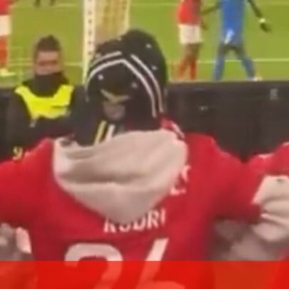 Benfica abre inquérito a adeptos por gestos de macaco contra Real Madrid