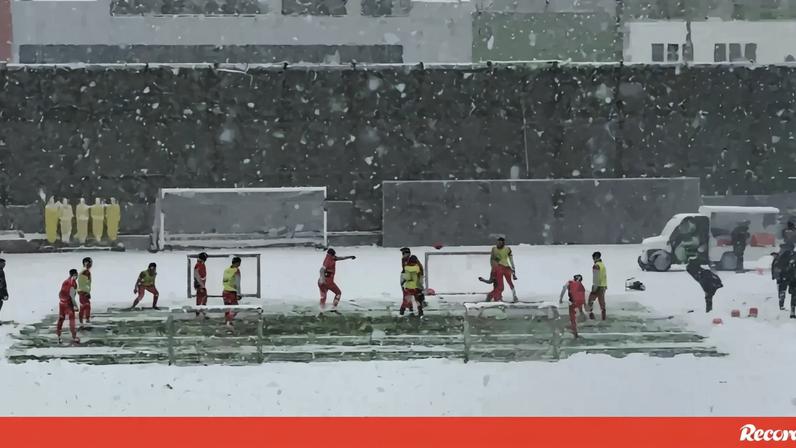 Vincent Kompany pediu aos jogadores para não correrem riscos