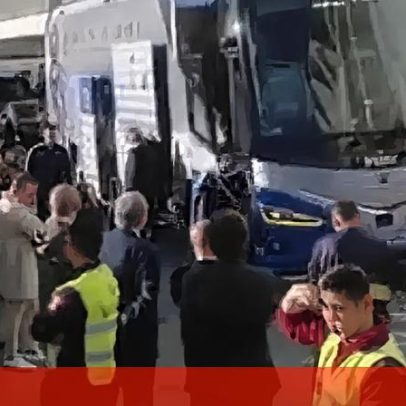 Vinícius Júnior vaiado durante visita a Pamplona