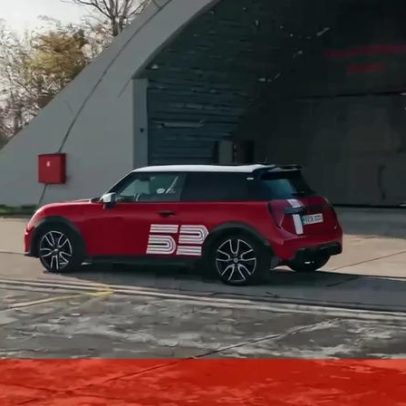 Mini 1965 Victory Edition celebra vitória no Rali de Monte Carlo