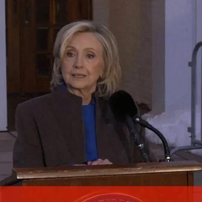 Hillary Clinton diz que repetidas vezes afirmou não conhecer Jeffrey Epstein