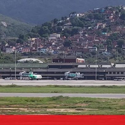 Primeiro voo vindo da Europa aterra na Venezuela desde a queda de Maduro
