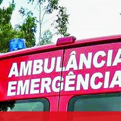 Armazém de supermercado destruído por fogo em Vilamoura