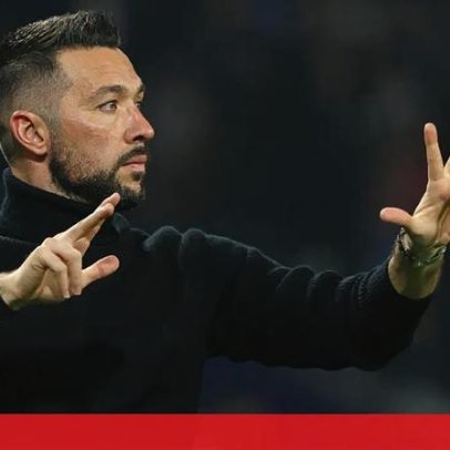 Froholdt fica no banco no onze do FC Porto frente ao Casa Pia